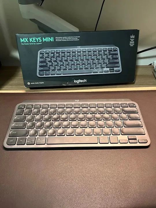 Teclado Logitech MX Keys Mini 