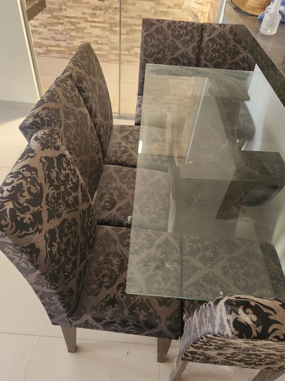 Mesa, seminova, com 6 cadeiras.  - Foto 2