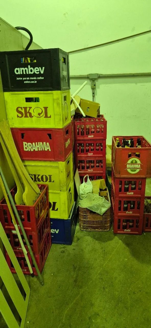 Engradado com vasilhame de cerveja e coca cola  - Foto 3
