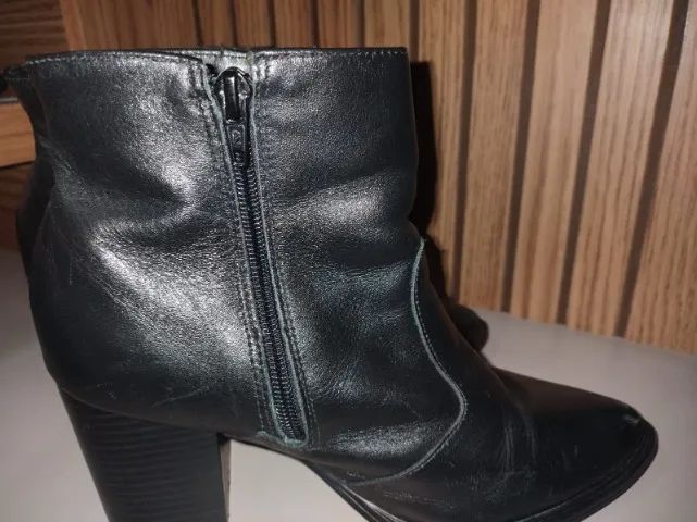 Bota preta novinha - Foto 3