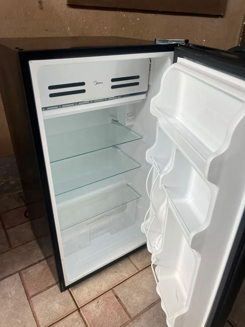 FRIGOBAR MIDEA 93L  - Foto 5
