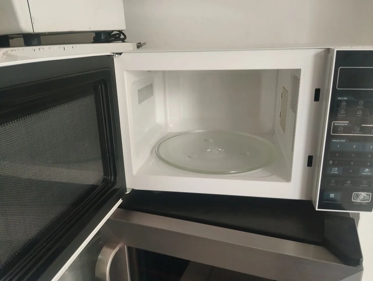 Microondas Midea novissimo - Foto 3