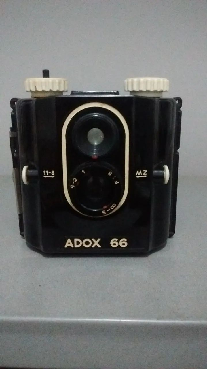 Câmera fotográfica Adox 66 