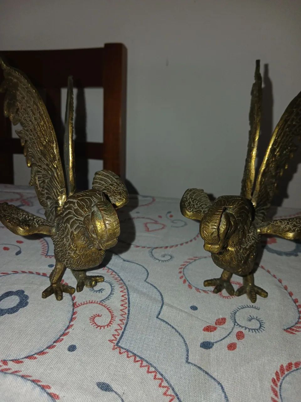 Par de galos de bronze antigos  - Foto 4
