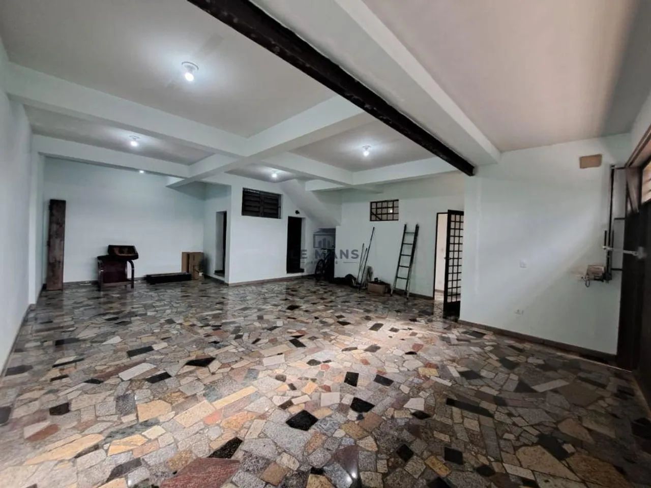 Casa à venda e para alugar em Piracicaba, Centro, com 4 quartos, com 270 m² - Foto 2