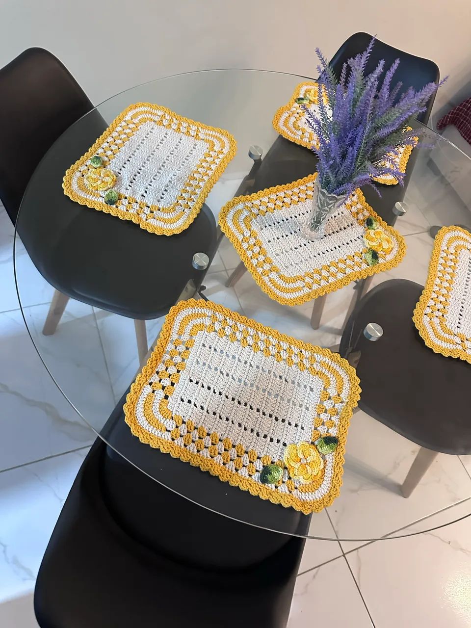Mesa com 4 cadeiras  - Foto 4