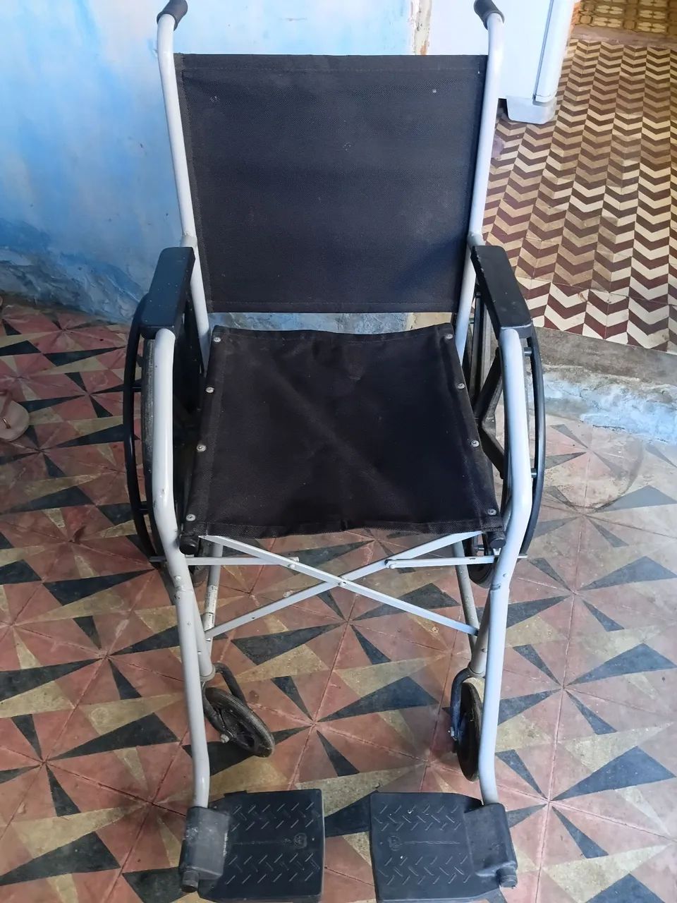 CADEIRA DE RODAS  - Foto 2