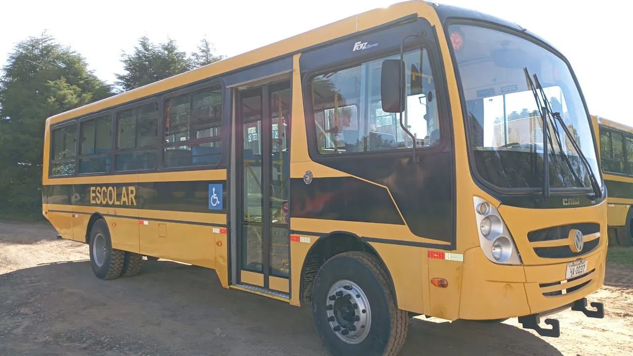 Ônibus  escolar vários modelos  - Foto 12