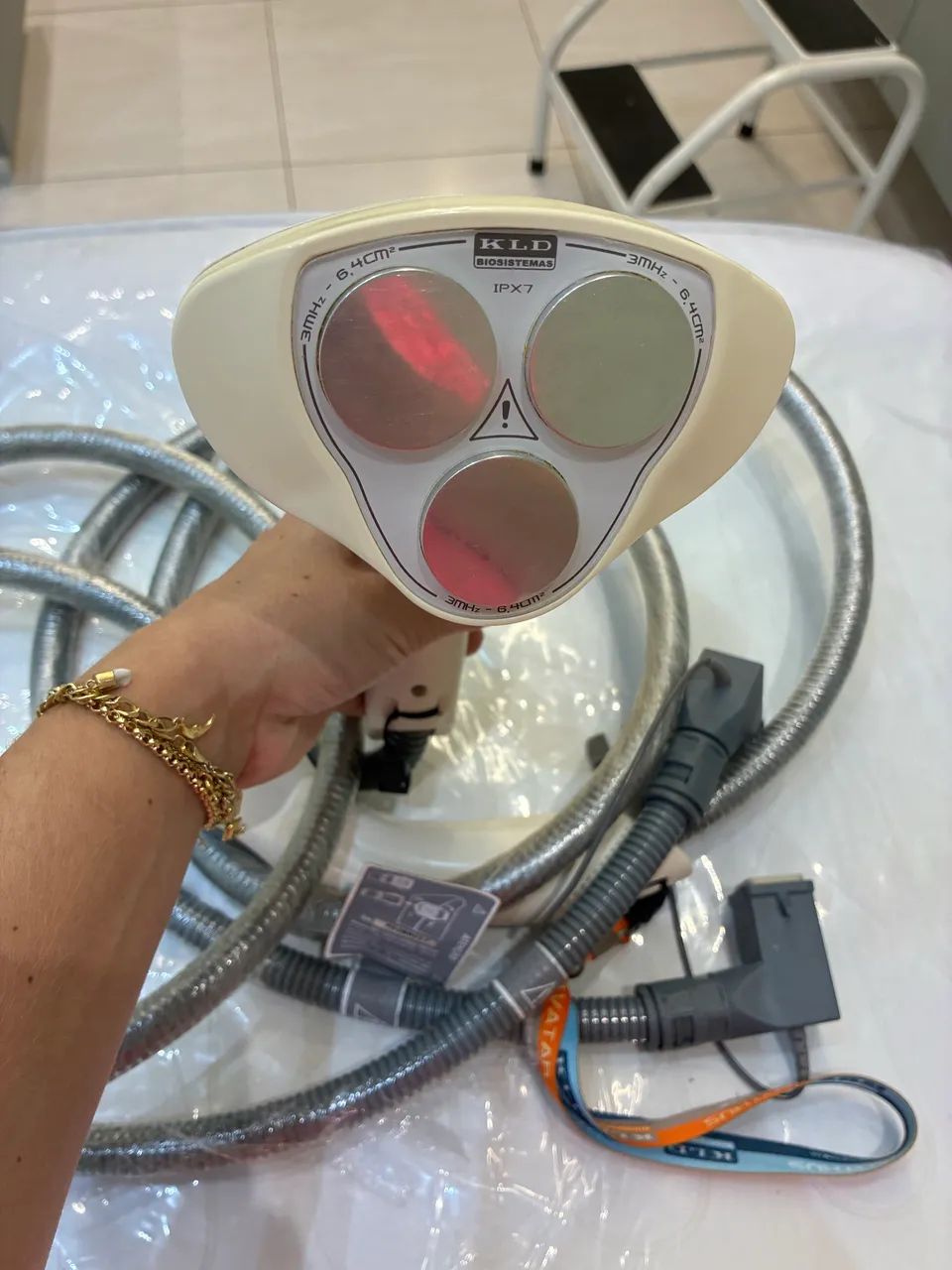 Aparelho  para estética 