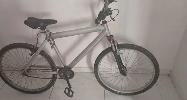 Bicicleta de alumínio 