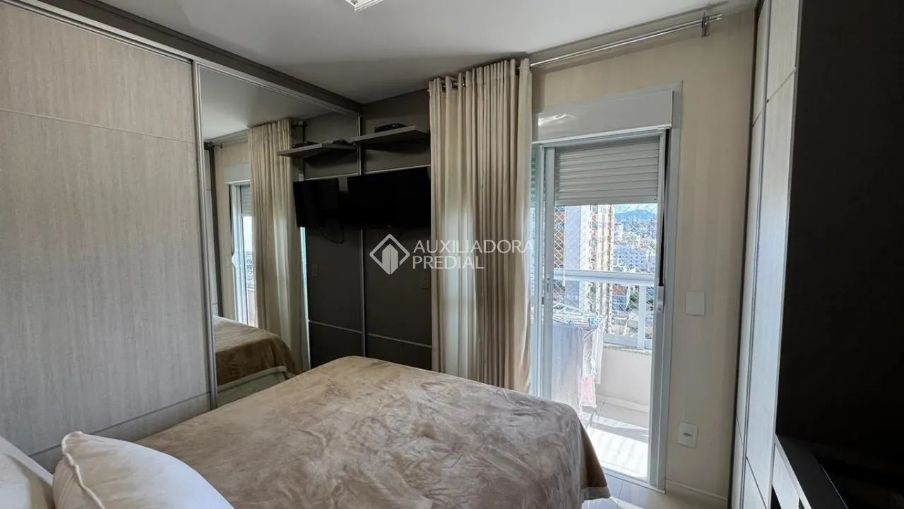 Apartamento com vista mar e 3 vagas no Estreito - Foto 2