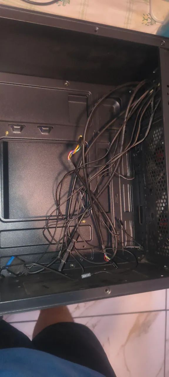 Gabinete TGT Carbon - Foto 4