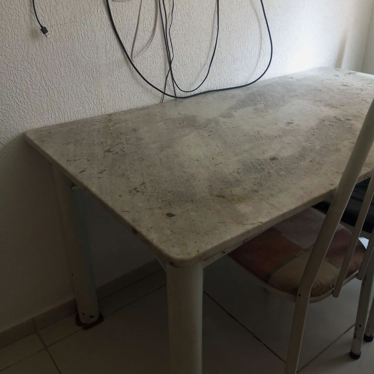 Peça de mesa de mármore 