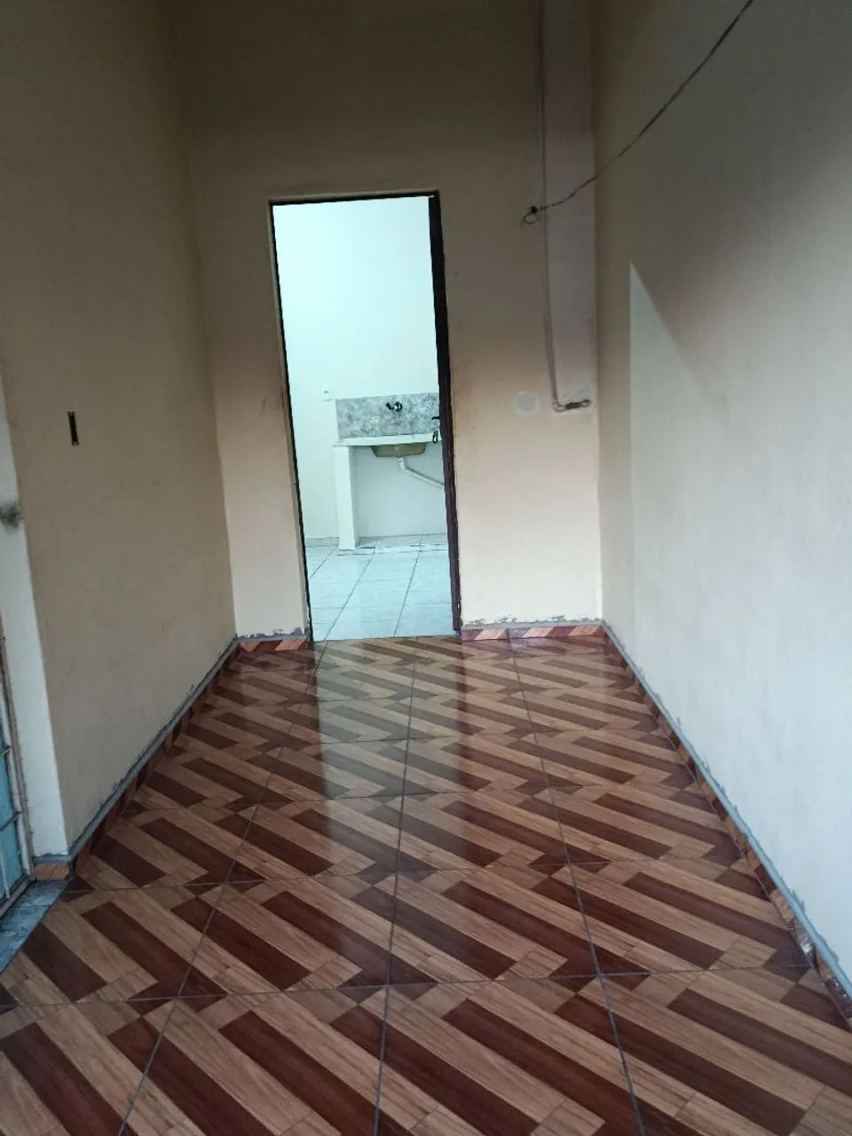 ALUGA-SE KITNET R$450,00<br>