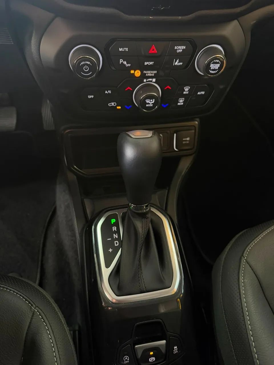 Jeep Renegade Longitude T270 1.3 Turbo 4x2 Aut., foto 13 de 20