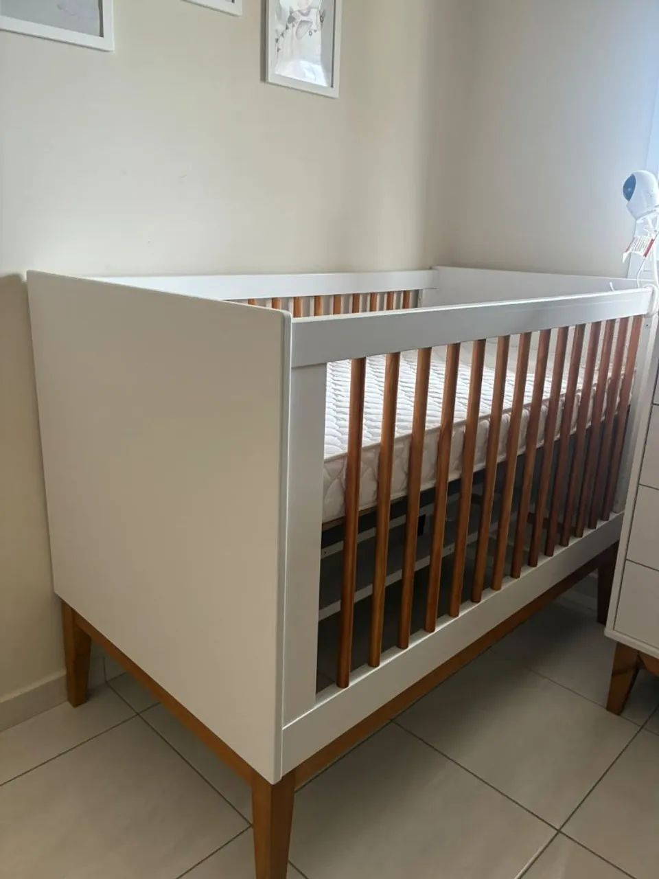 Berço de madeira branco  - Foto 2