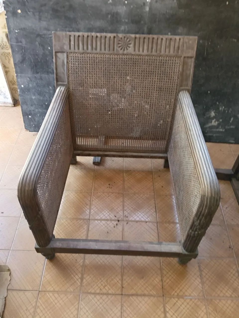 Duas poltronas,um e três lugares  - Foto 2