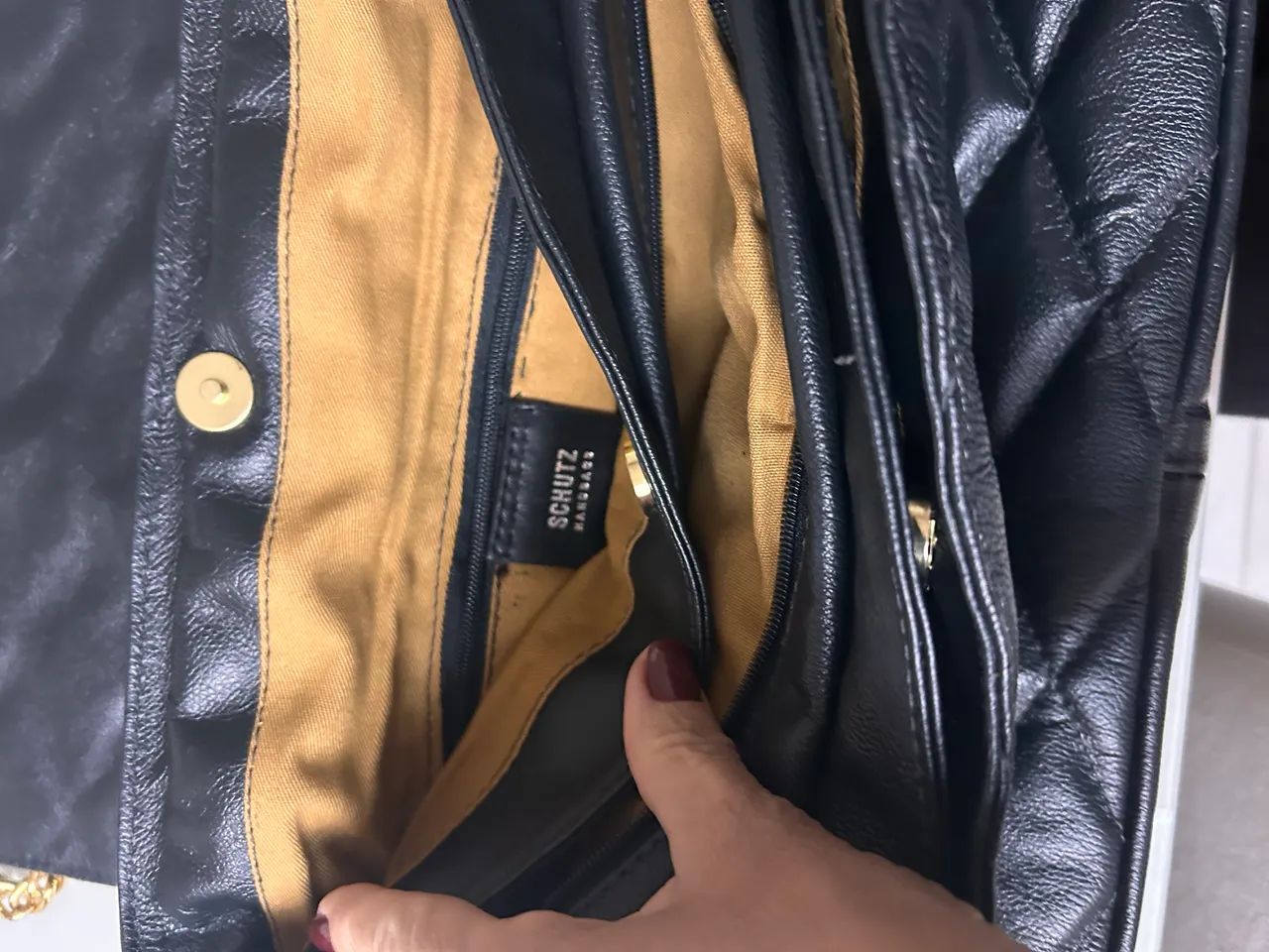 Bolsa couro legítimo Schütz  - Foto 4