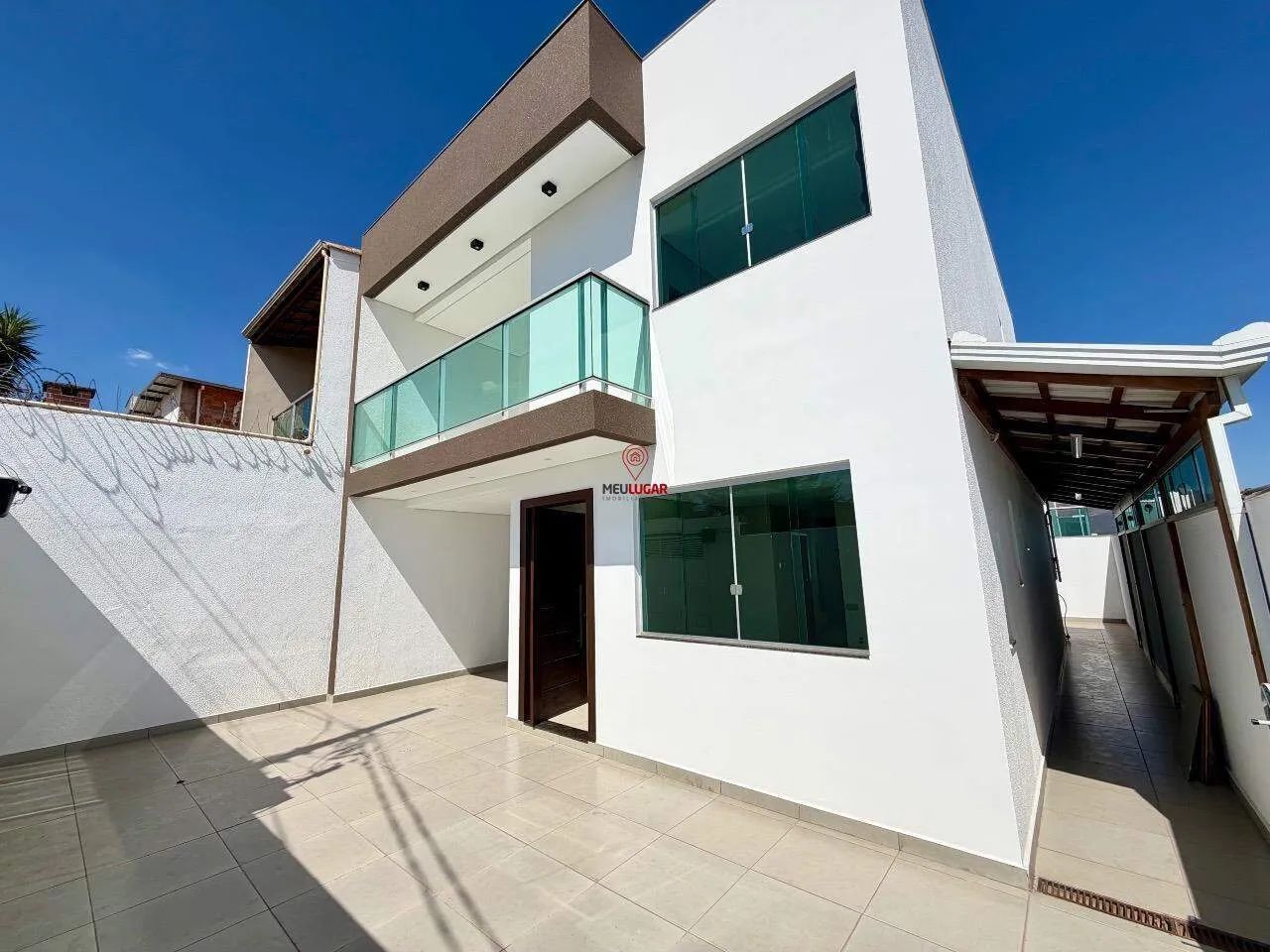 Casa com 03 quartos e espaço gourmet à venda no Masterville, Sarzedo