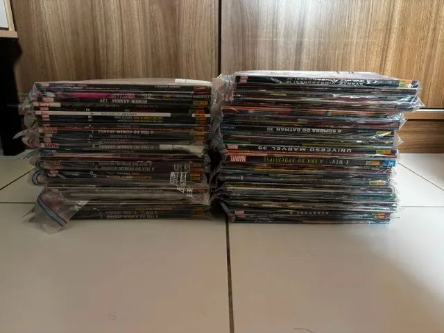 Lote de Quadrinhos Marvel e DC 100+ unidades