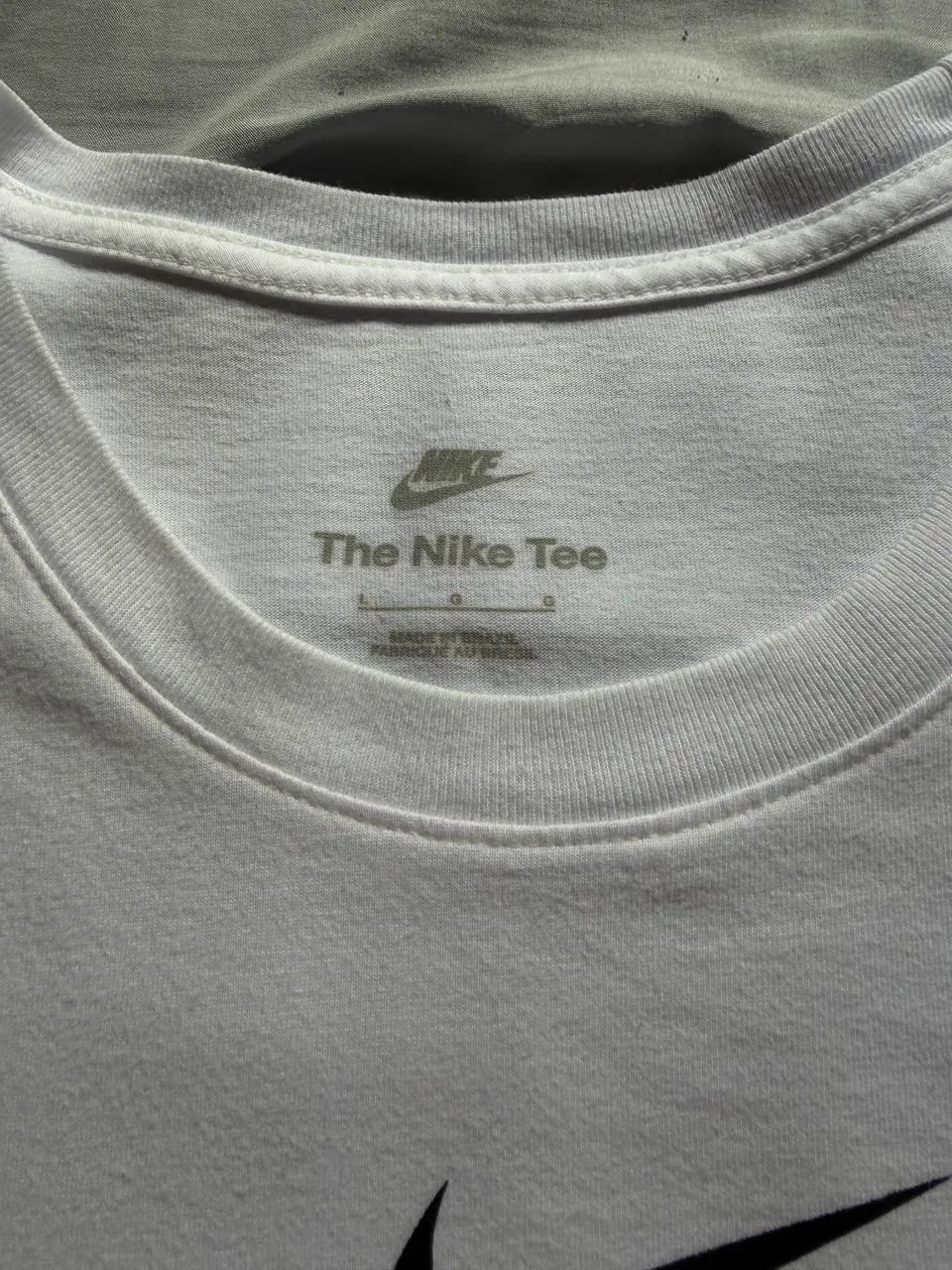 Camiseta Nike Tee Club Logos - Foto 2