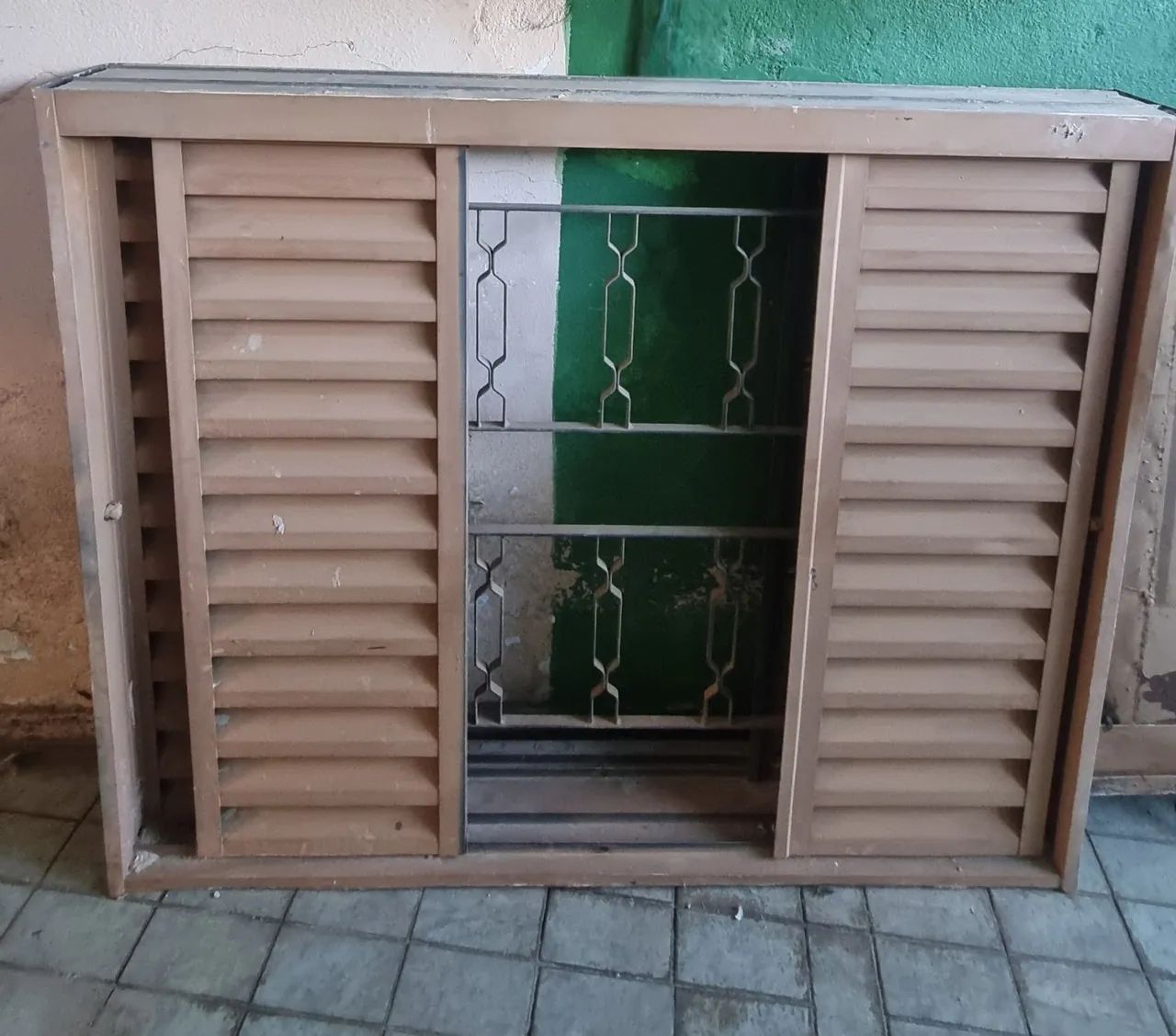 Janelas e porta