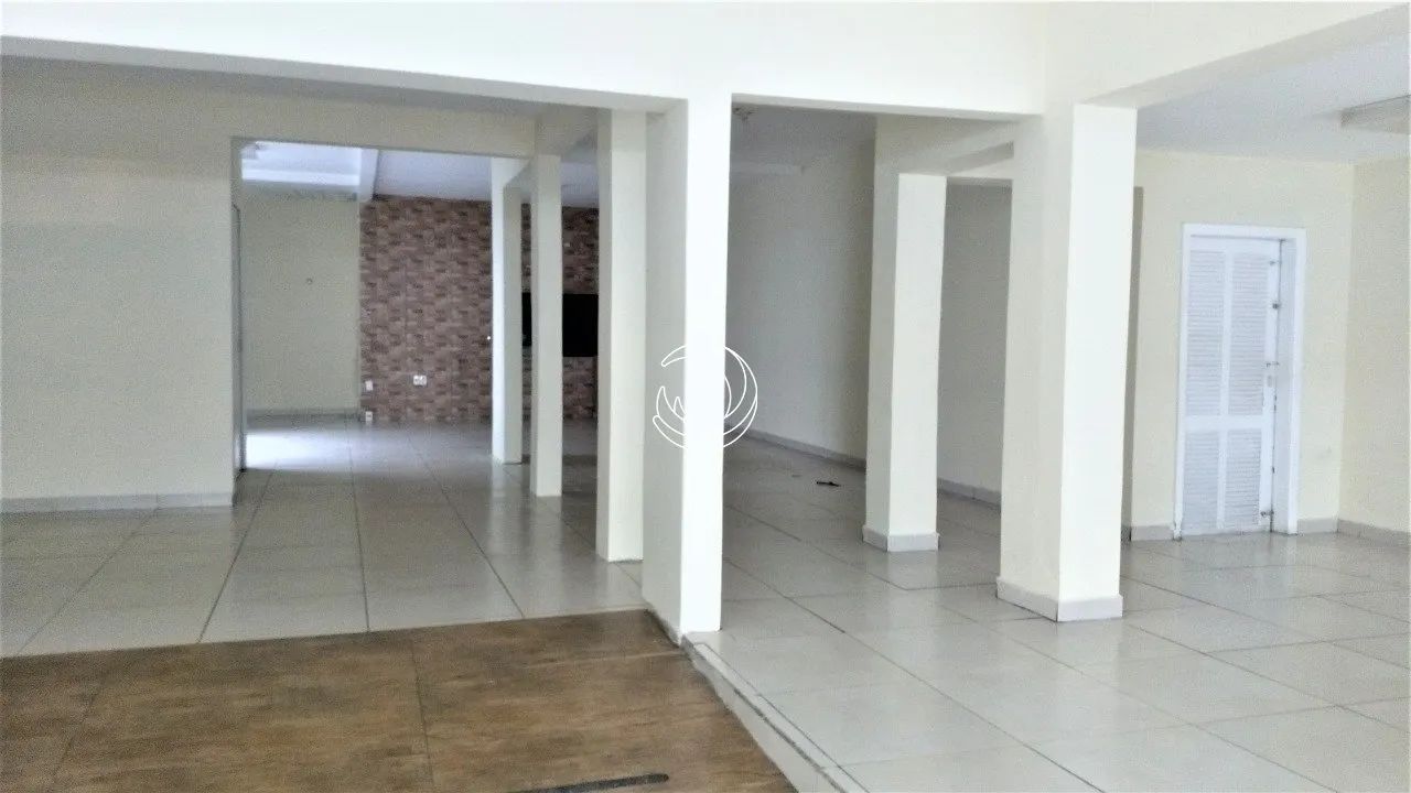 Loja de 390m² no bairro Centro