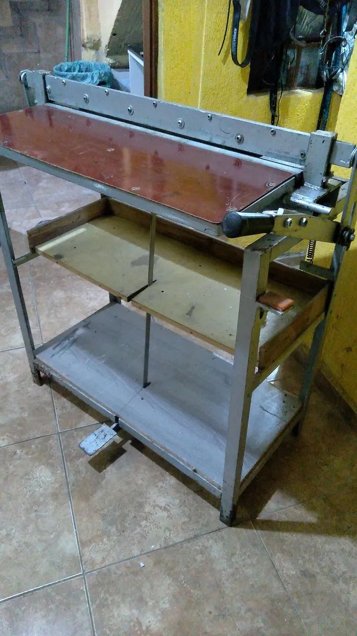 Máquina varetar folhinhas calendários 