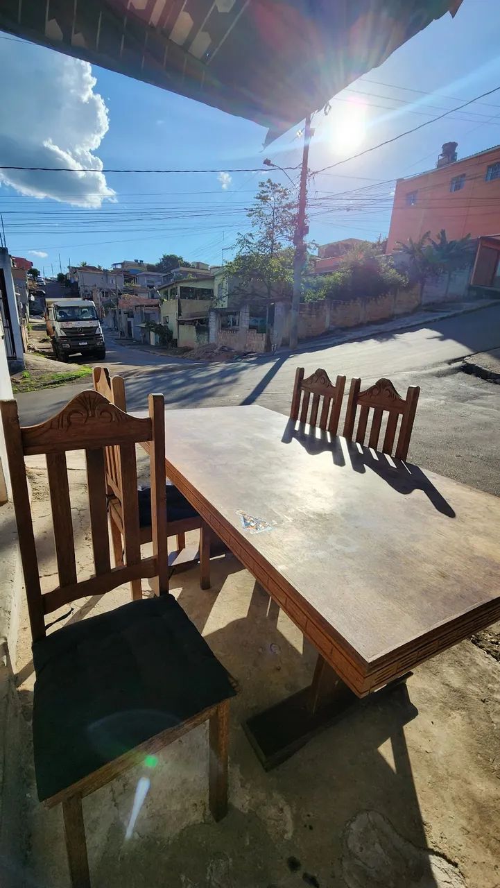 Mesa de SUCUPIRA + 4 Cadeiras Maciça 