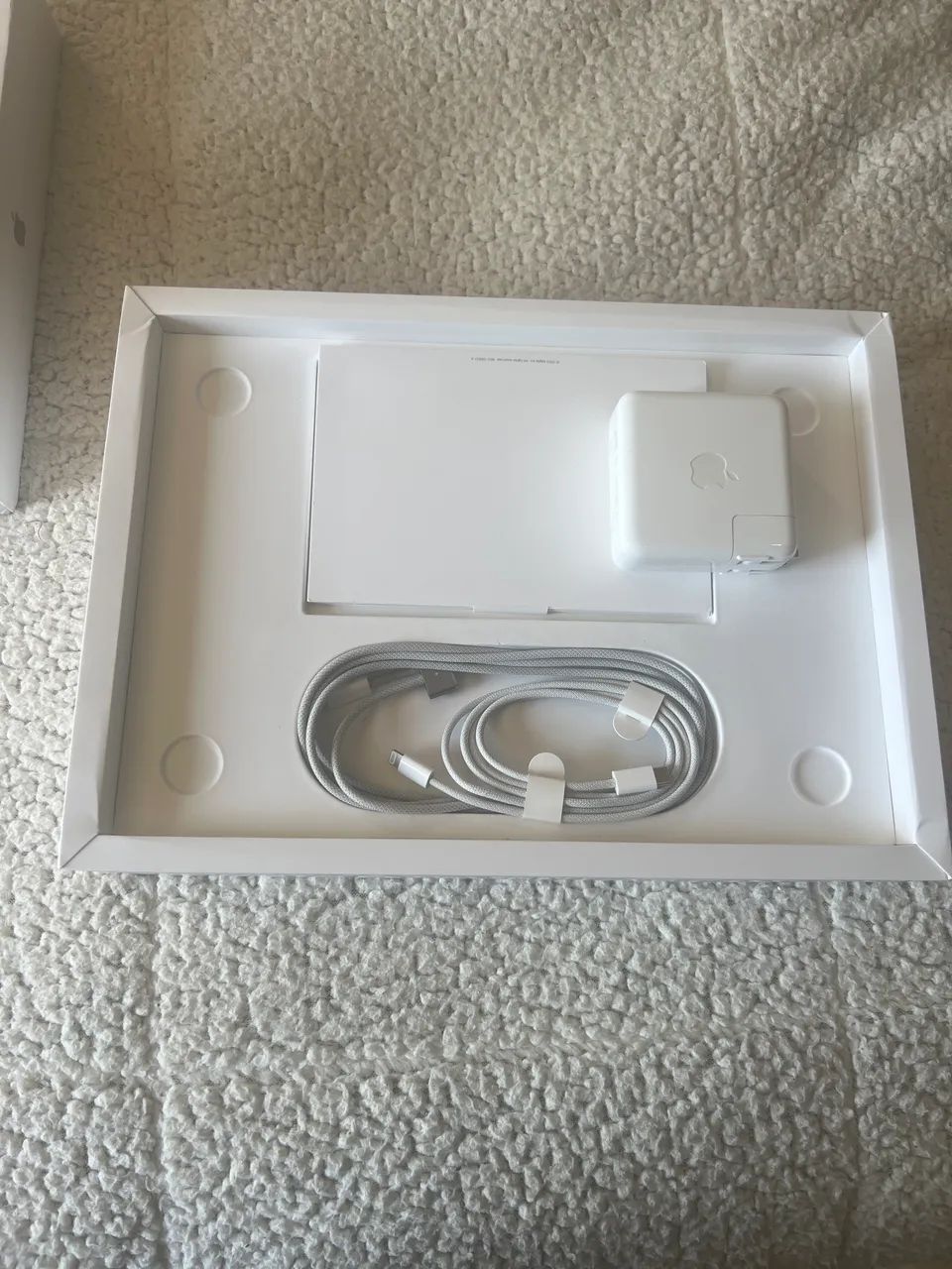Macbook M2 PRO-14 - Foto 3