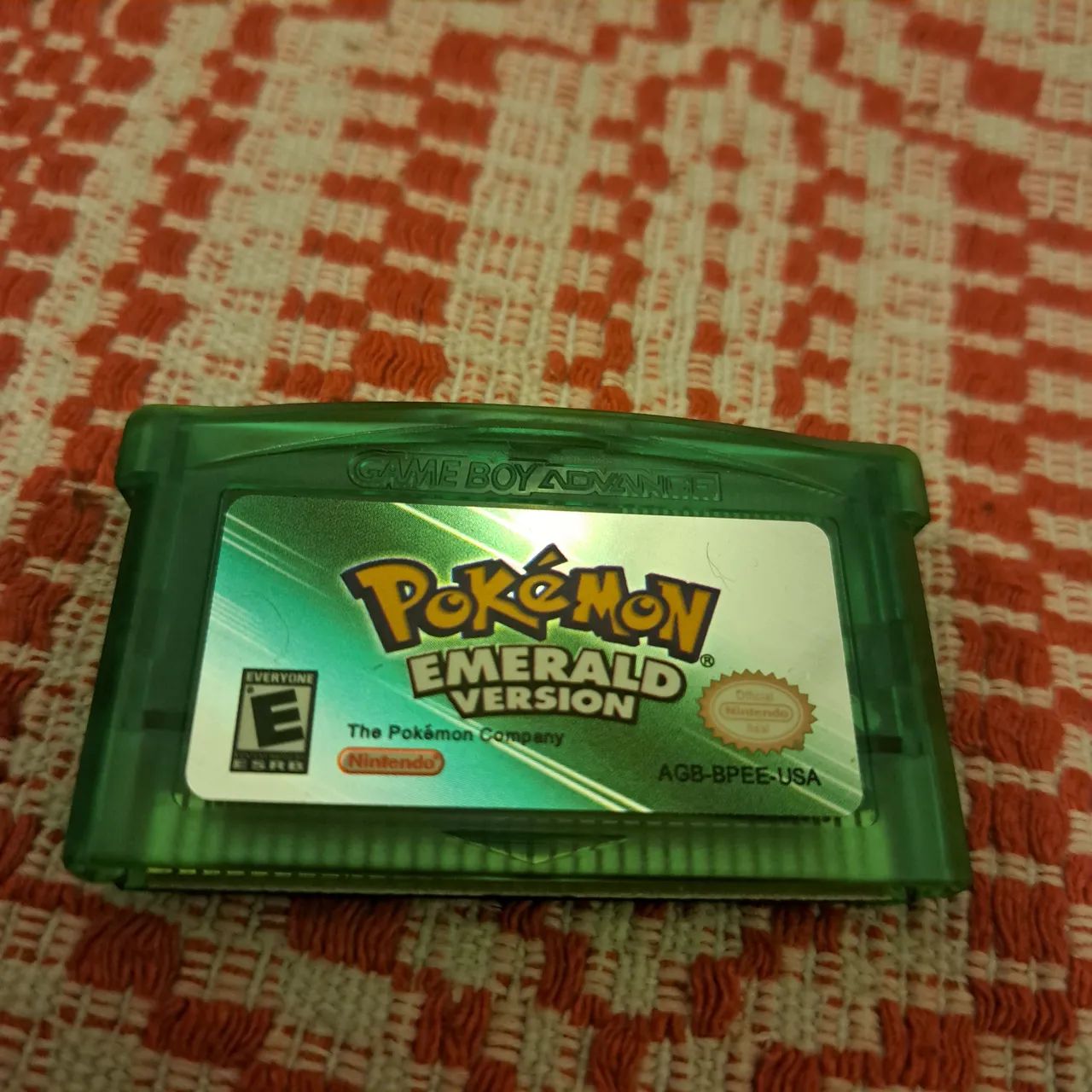 Pokemon emerald para game boy advance 