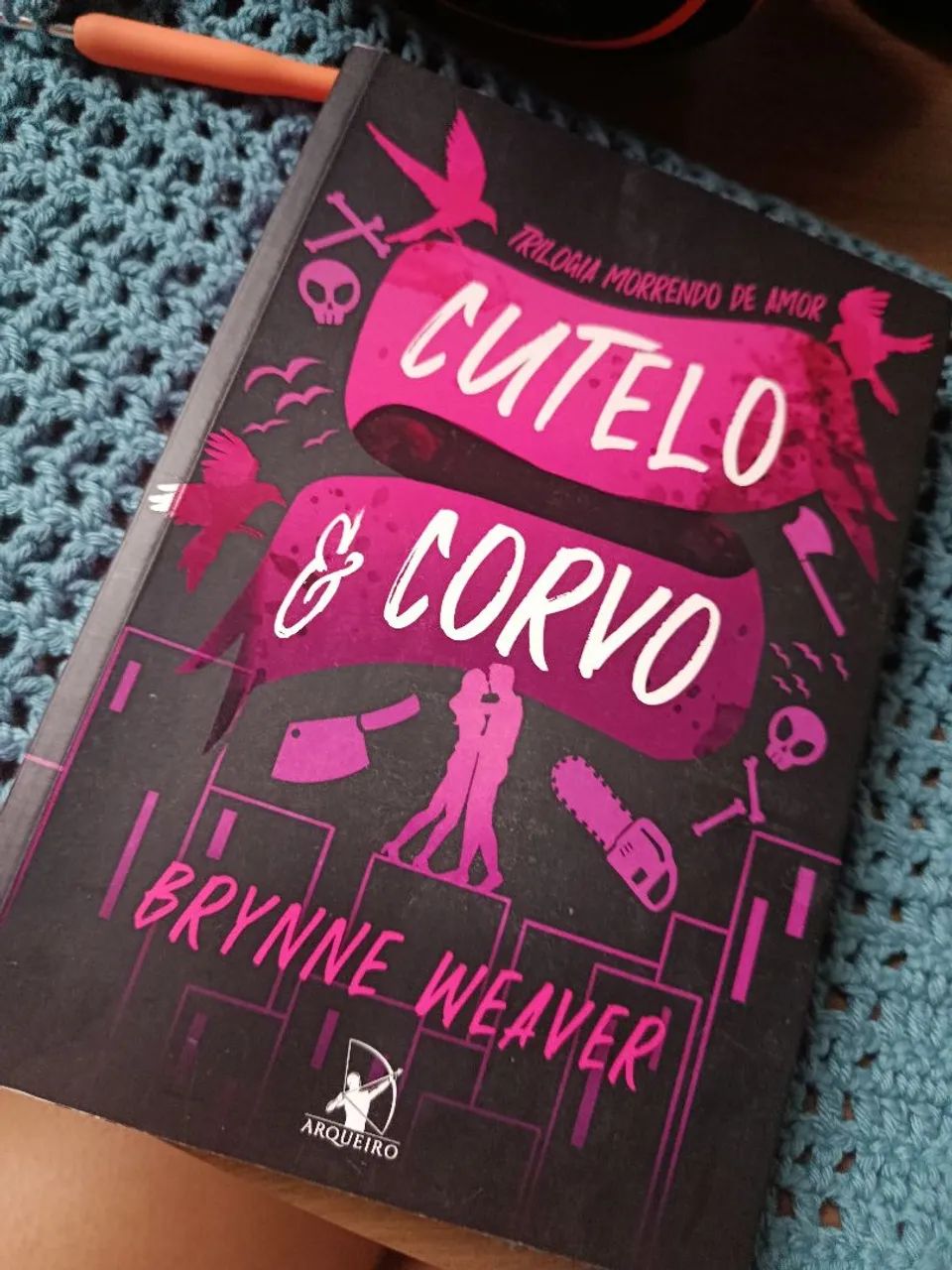 Livro Cutelo e Corvo 
