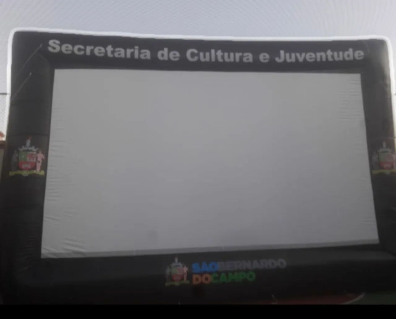 Telão inflável gigante