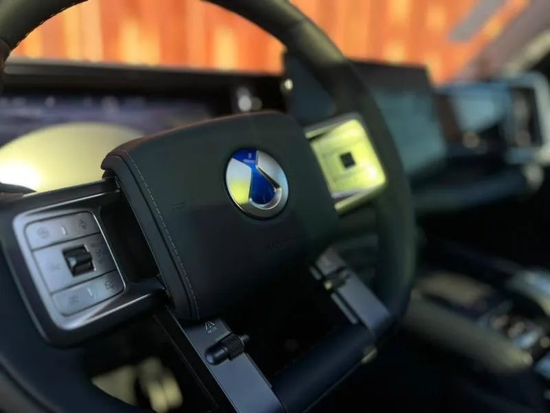 Denza B5 SUV híbrido plug-in, foto 6 de 18