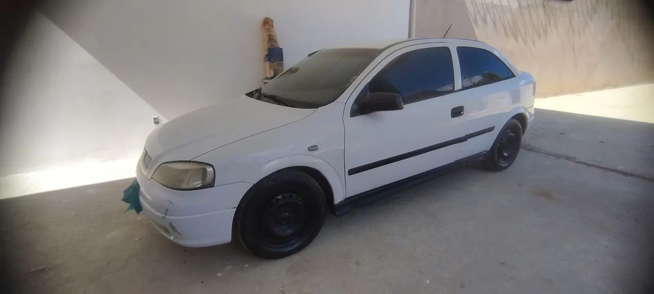 Chevrolet Astra 2.0/ CD/ Sunny/ GLS 2.0 8V 3P 2002