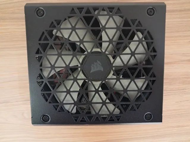 Fonte CORSAIR RM750x SHIFT - Foto 5