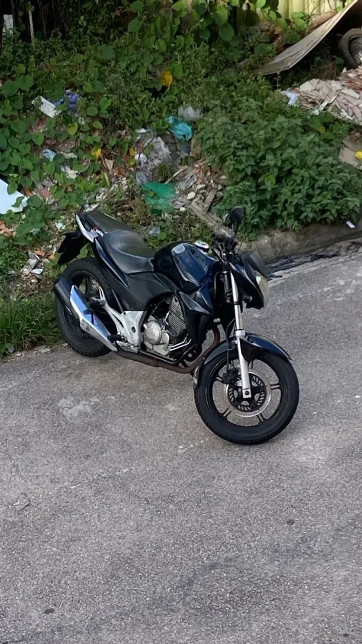 CB 300R revisada, com  documentação  em  dia. - Foto 5
