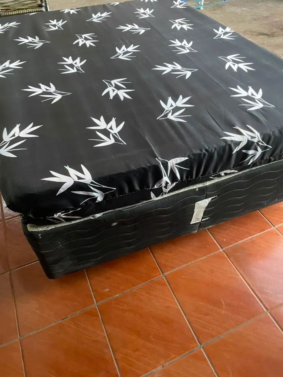 Ven box com colchão usado  - Foto 5
