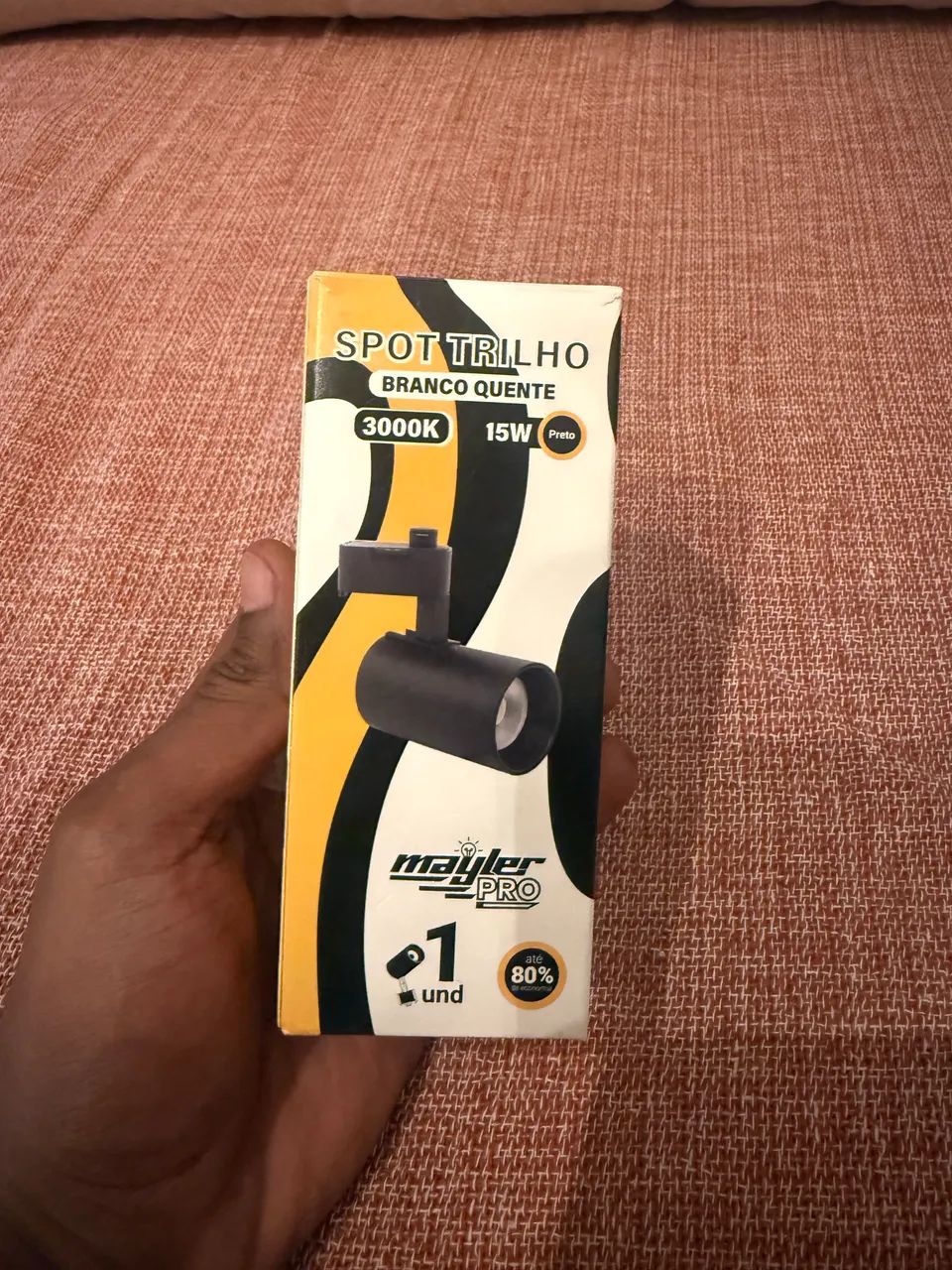 Vendo 12 Spots com led integrado. 