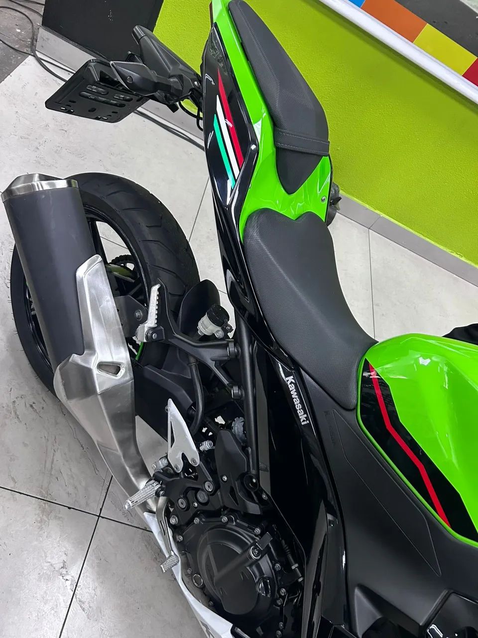 KAWASAKI NINJA 400 KRT EDITION - Foto 3