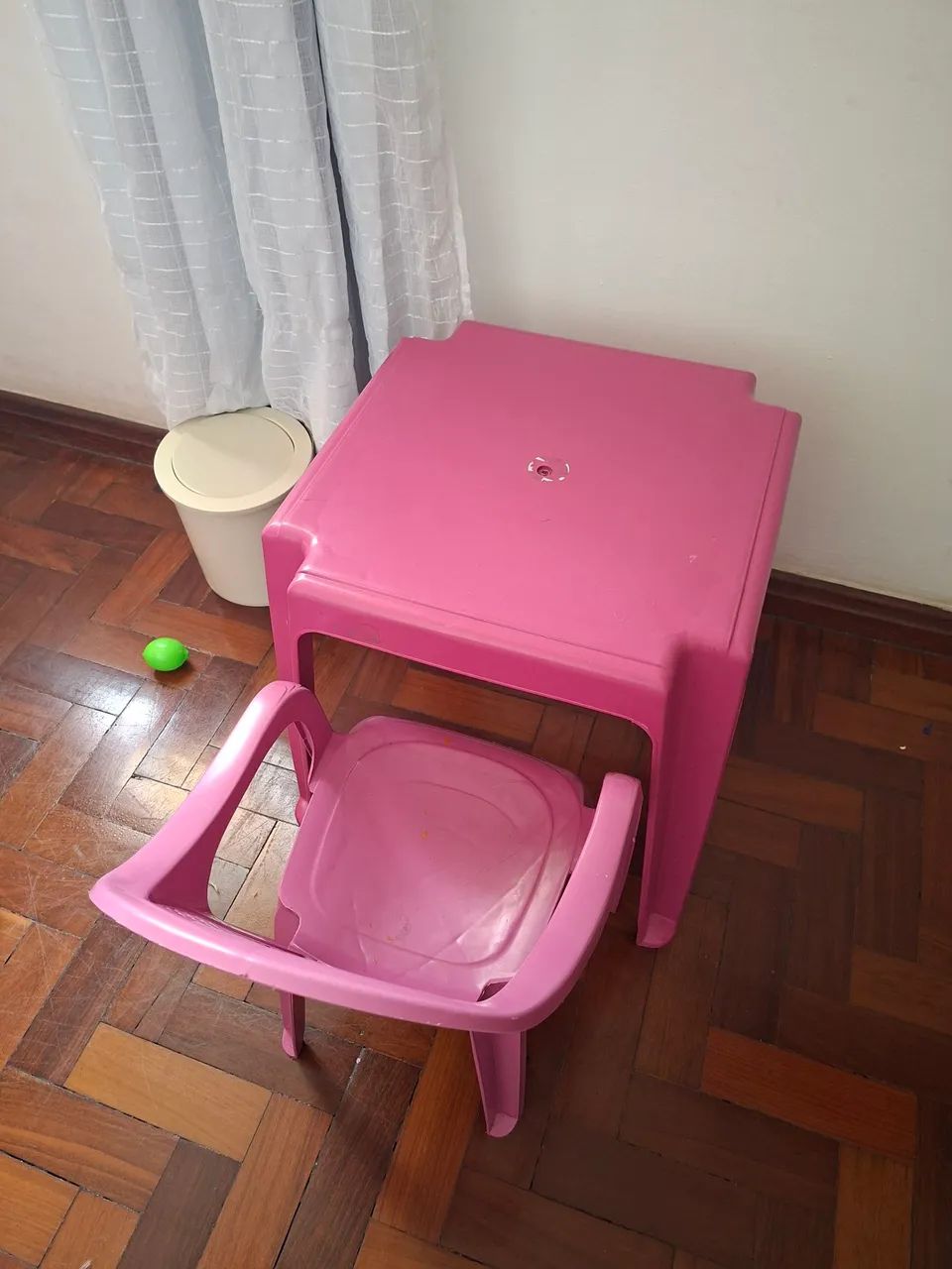 Mesa + 1 Cadeira Infantil Plástico Rosa