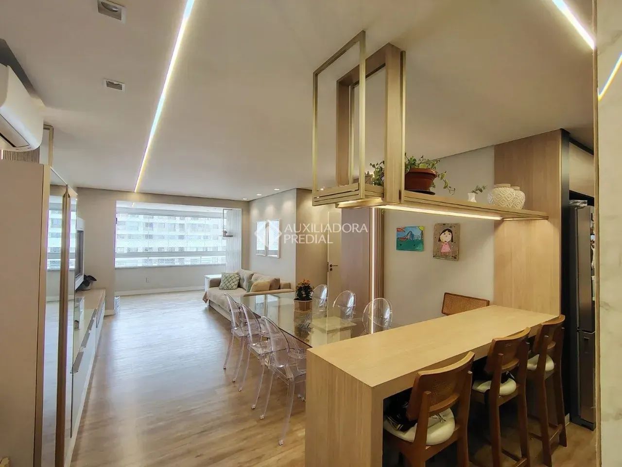 Apartamento com 4 Dormitórios em Condomínio Clube no Itacorubi, 2 vagas - Foto 2