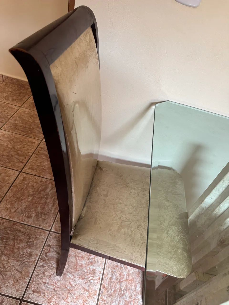 Mesa com tampo de vidro e duas peças de mármore original - Foto 5