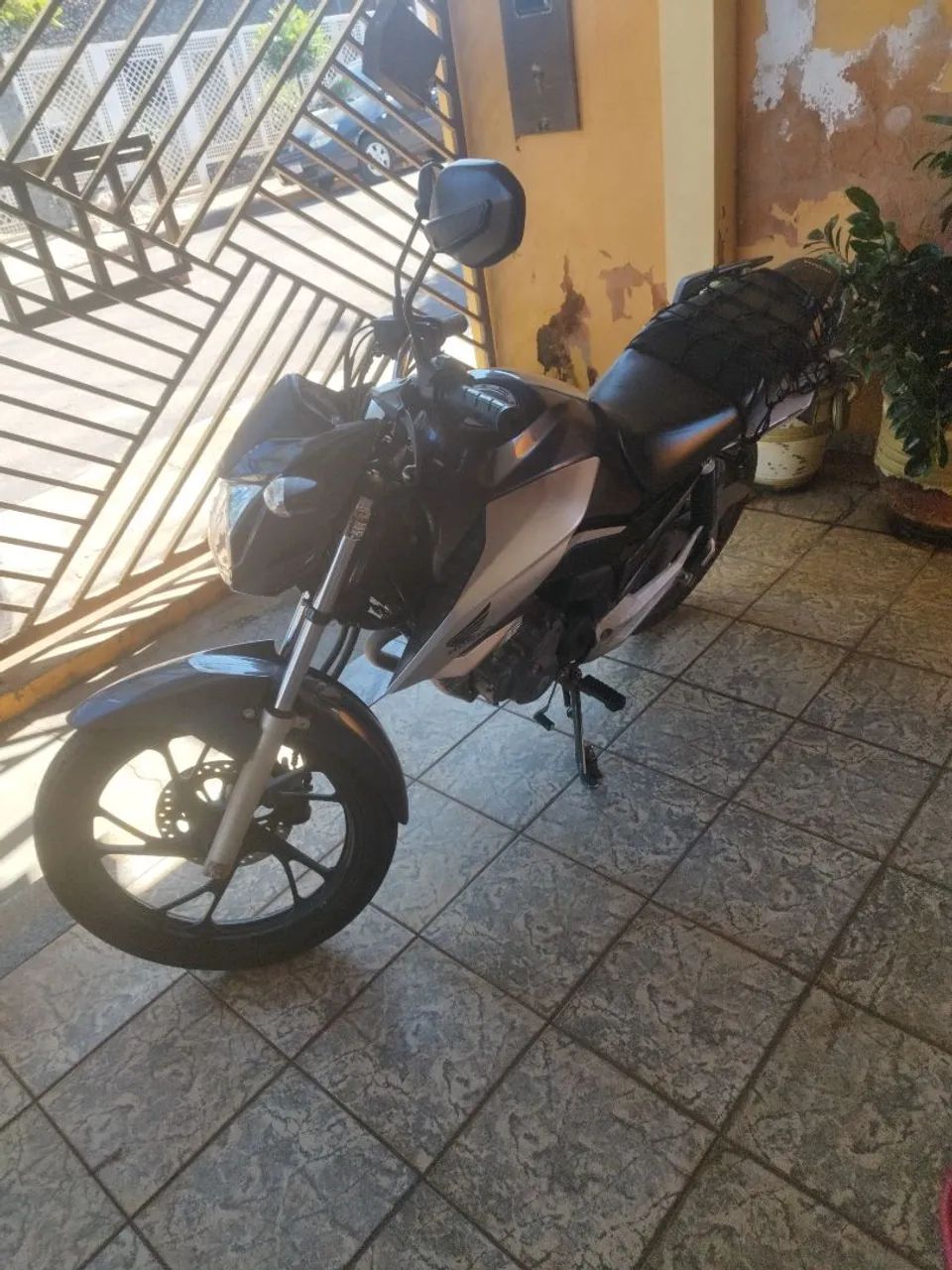 Titan - Foto 3