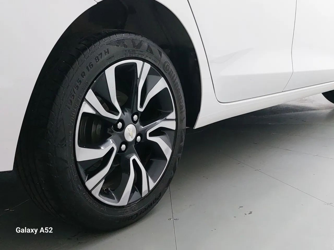 Chevrolet Onix Plus Premier 1.0 12V TB Flex Aut. 4P 2024 - Foto 14