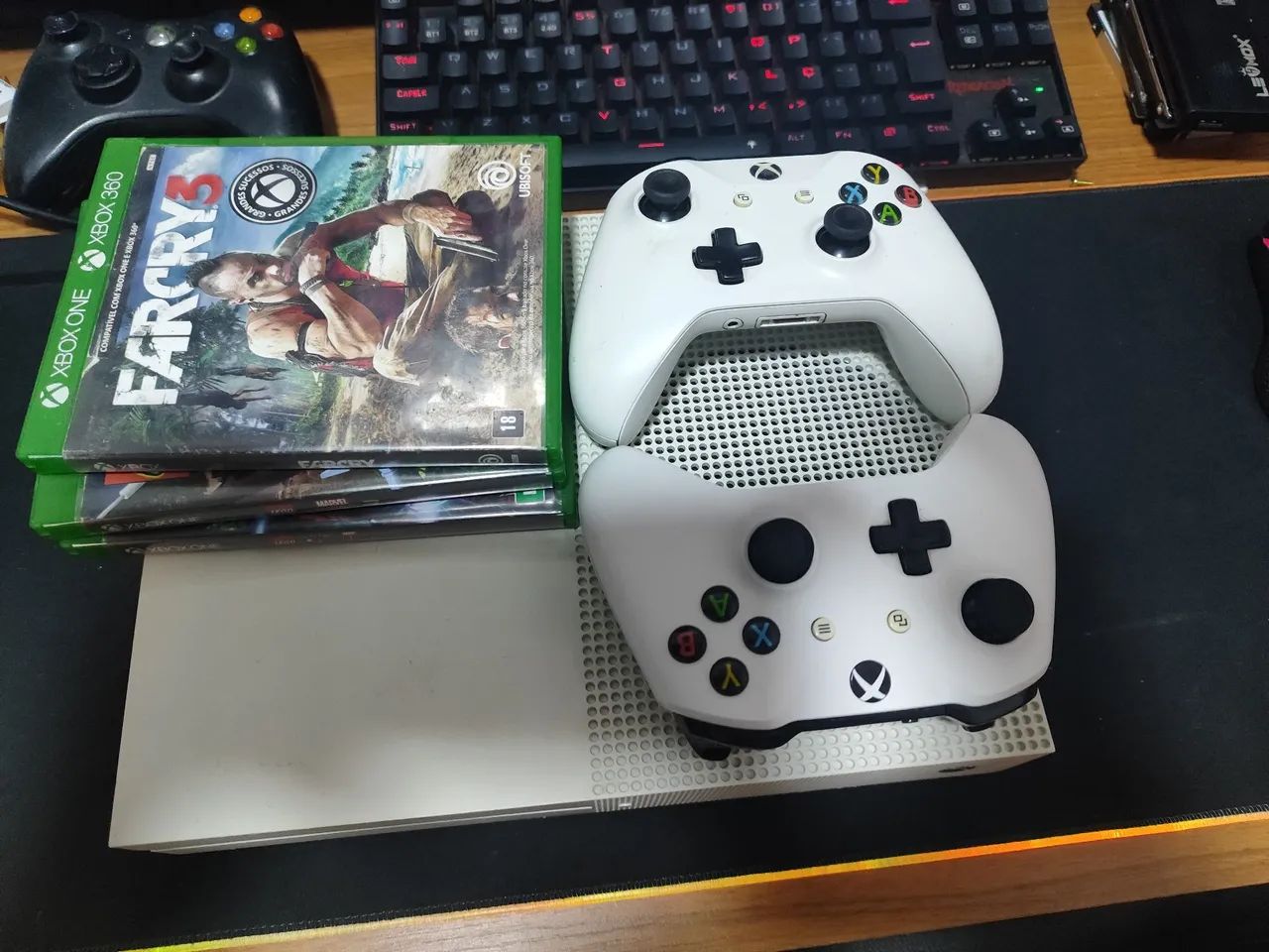 XBOX ONE S 1 TERA  - Foto 2