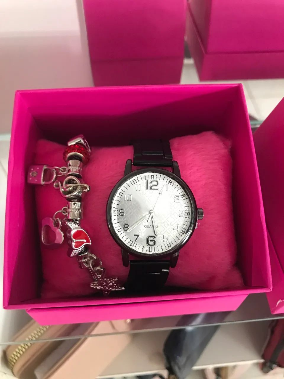Kit relógio com pulseira  - Foto 4