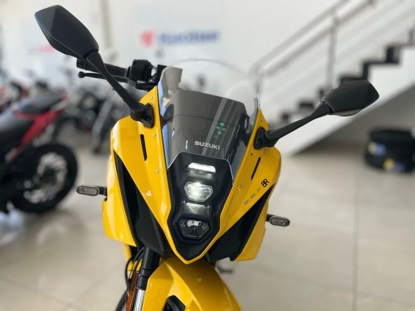 Suzuki Gsx-8s 2026 - 1391373211 | OLX
