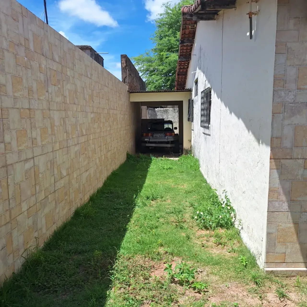 Venda de casa com 2/4 com 90m²- reformada Lago Azul  Natal/RN. - Foto 3