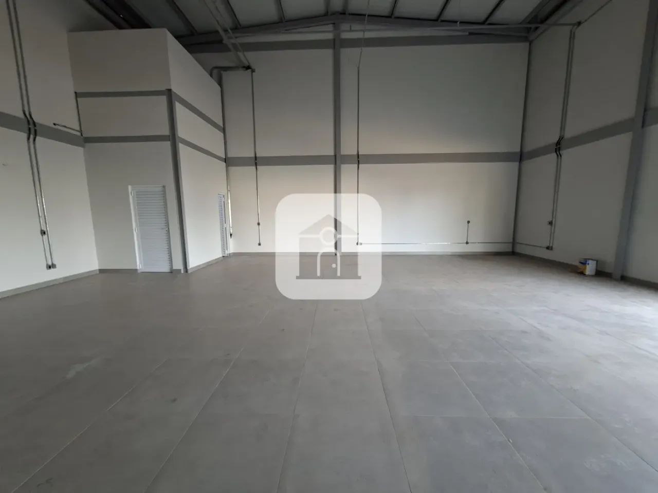 Loja comercial para locação no bairro Laranjeiras - Foto 4